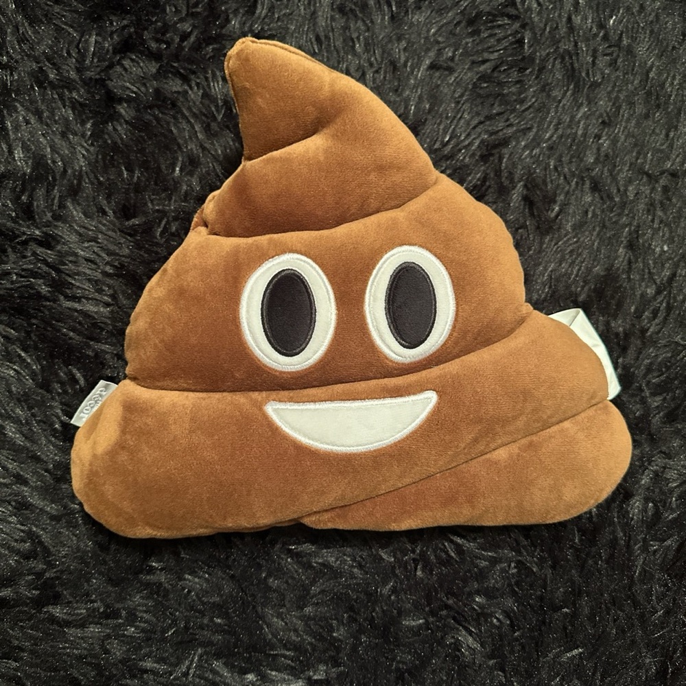 Rue 21 “poop” emoji pillow
